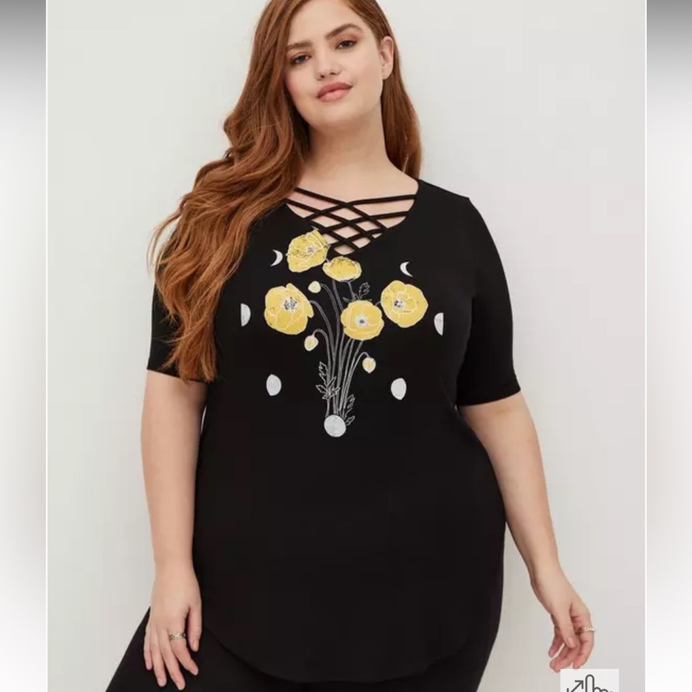 LOWEST PRICE AVAILABLE-Torrid Black Tee with Yellow Floral Design